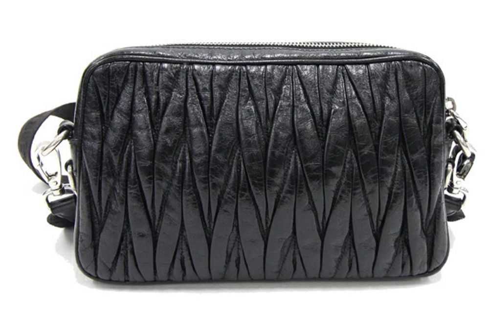 Miu Miu Crossbody Bag Clutch Matelasse Black Shoulder Gathered Leather Black